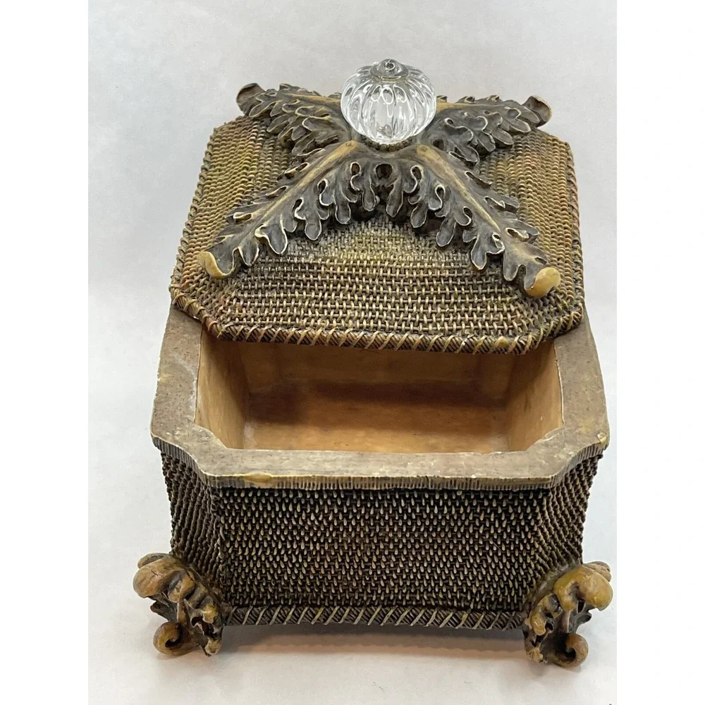 Vintage Heavy Resin with Knobed Lid Jewelry Earrings Rings‎ Trinket Box